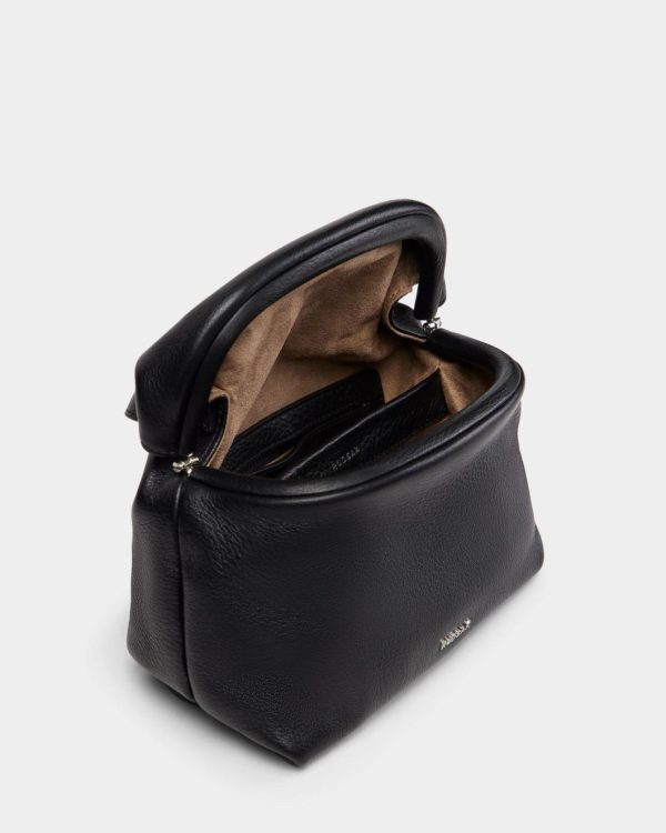 Stridestream.shopfade72d666 5